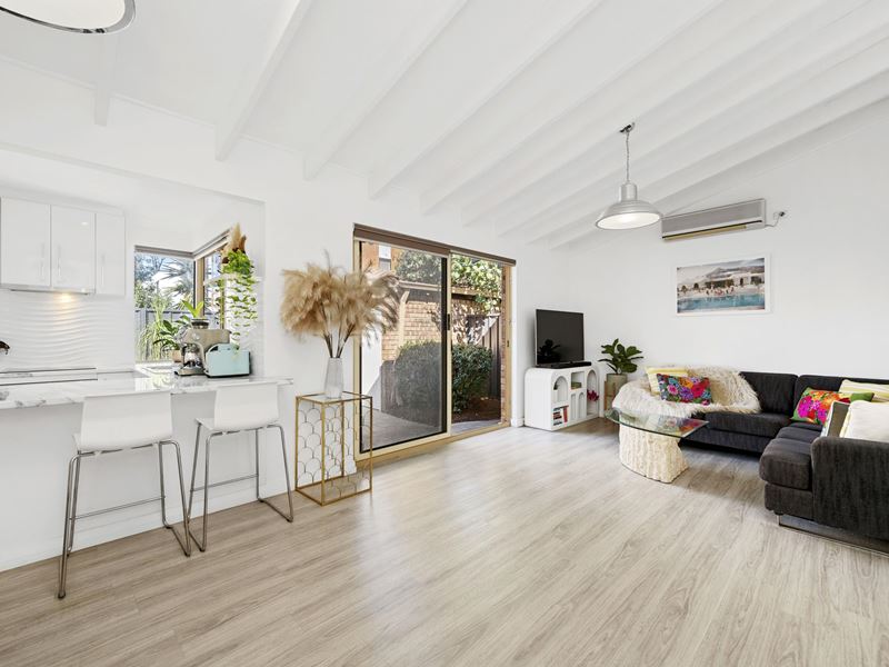 9/87 Manning Street, Scarborough