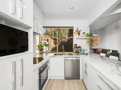 9/87 Manning Street, Scarborough WA 6019