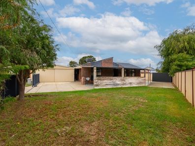 4 Nova Court, Cooloongup WA 6168