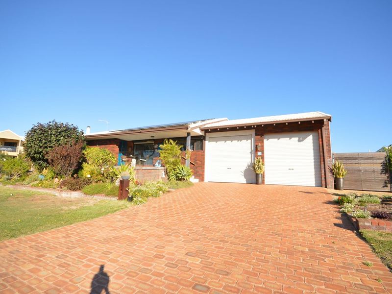 16 Driftwood Road, Silver Sands WA 6210