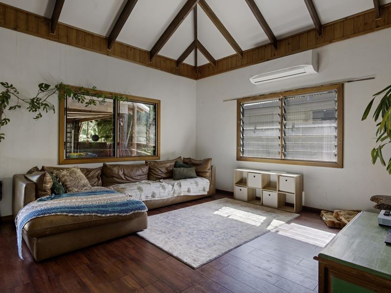 11 Barnsley Place, Cable Beach WA 6726