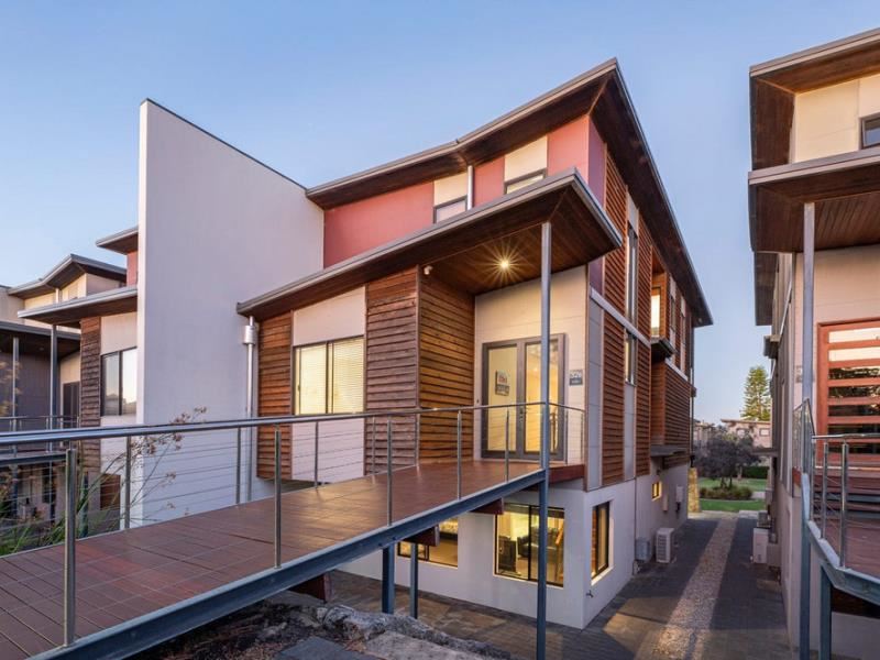 32B/77 Gifford Road, Dunsborough WA 6281