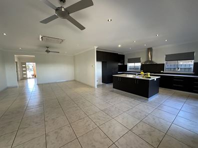 7 Brushtail Street, Baynton WA 6714