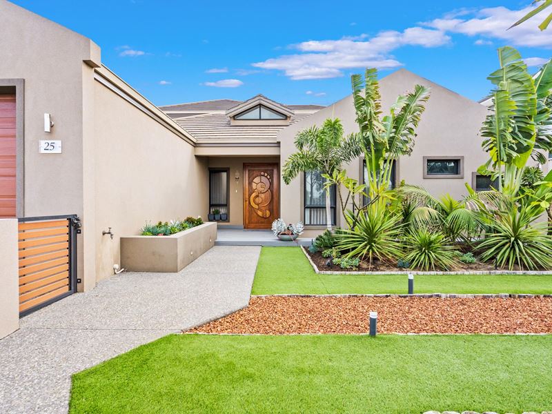 25 Waterhouse Meander, Burns Beach WA 6028