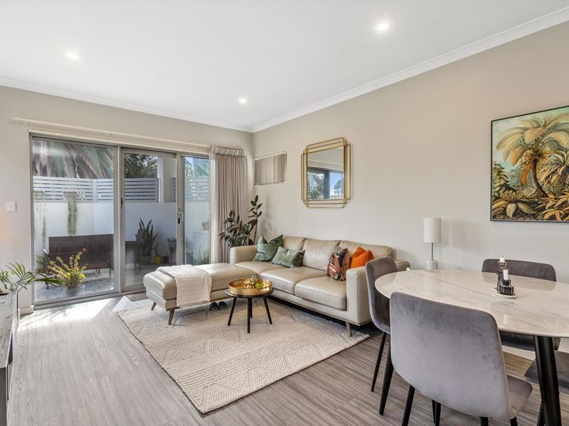 3/4 Farne Close, Warwick