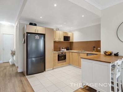 90/6 Walsh Loop, Joondalup WA 6027