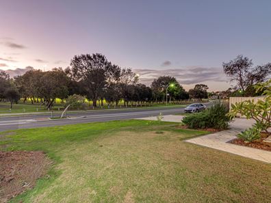 120 Baltimore Parade, Merriwa WA 6030