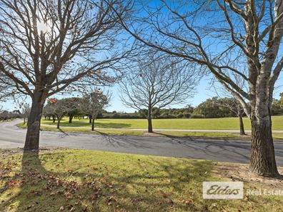 61 Kingston  Drive, Australind WA 6233