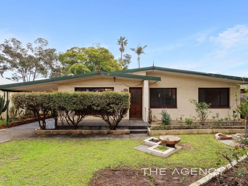 8 Priory Road, Maida Vale WA 6057