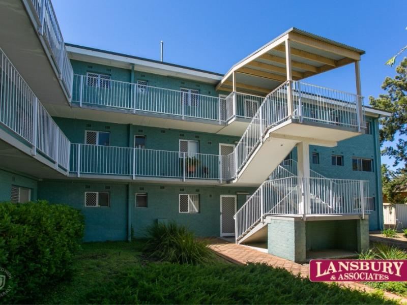 3/21 Fennager Way, Calista WA 6167