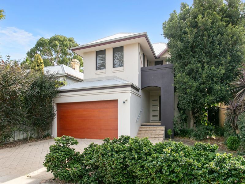 73 Curtin Avenue, Cottesloe