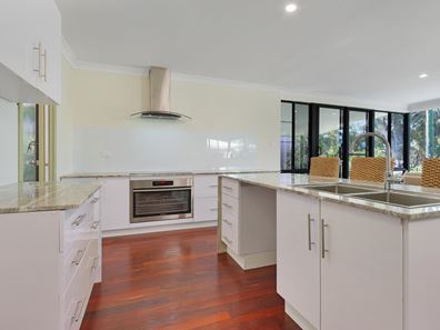 17 Norton Avenue, Coodanup WA 6210