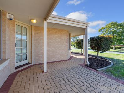 82 Coulthard Crescent, Canning Vale WA 6155