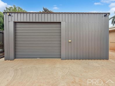 6 Parker Close, Baynton WA 6714