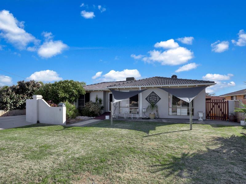 11 Mcaleer Drive, Mahomets Flats WA 6530