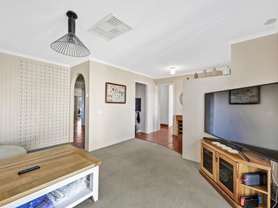 11 Mcaleer Drive, Mahomets Flats WA 6530