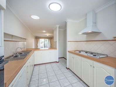 2/46 Ainsworth Loop, Booragoon WA 6154