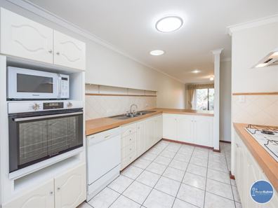 2/46 Ainsworth Loop, Booragoon WA 6154