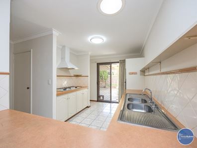 2/46 Ainsworth Loop, Booragoon WA 6154