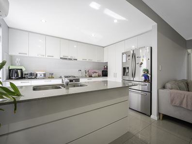 35A Maroog Way, Nollamara WA 6061