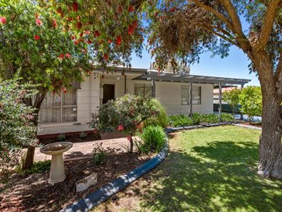 5 Castle Street, West Lamington WA 6430