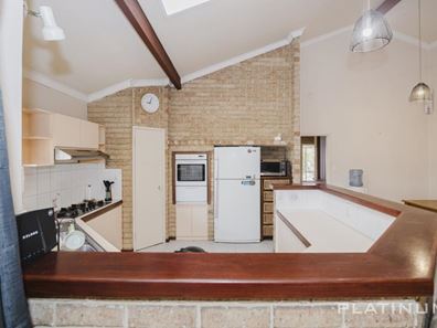 9 Essex Court, Quinns Rocks WA 6030