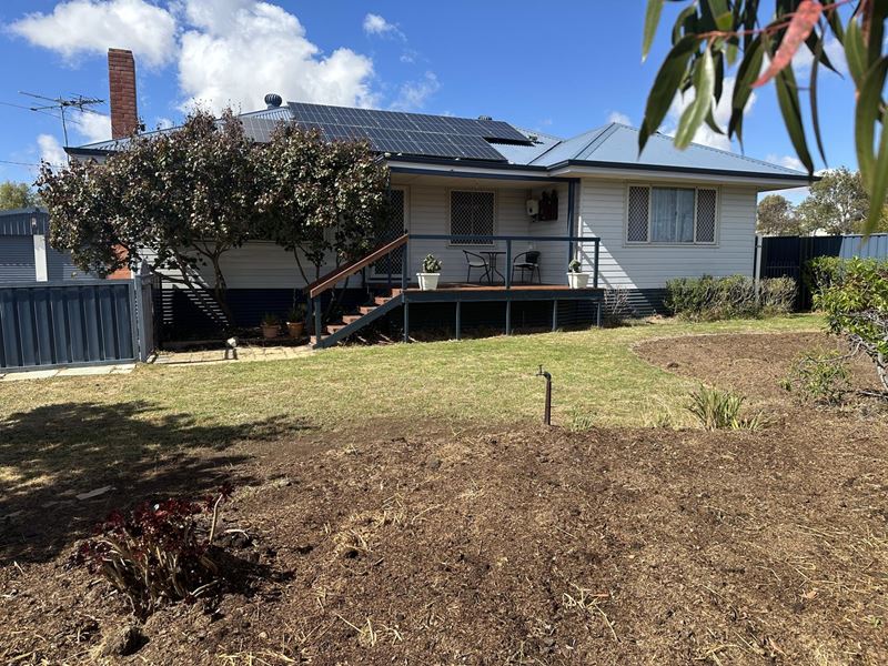 8 Sawle Street, Wagin WA 6315