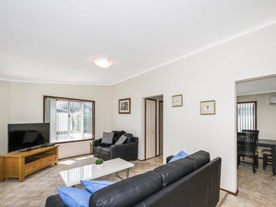 9/1 Williams Way, Seabird WA 6042