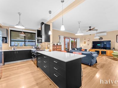 8 Ellis Street, Wilson WA 6107