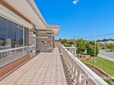 51 Janet Road, Safety Bay WA 6169