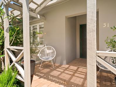 31 Griffin Crescent, Manning WA 6152