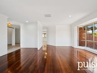 2/100 Barbican Street E, Shelley WA 6148