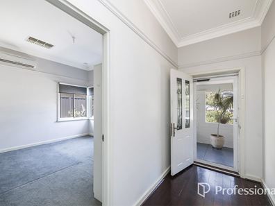 120 Lansdowne Road, Kensington WA 6151