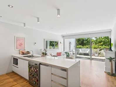 7/7 College Corner, O'Connor WA 6163
