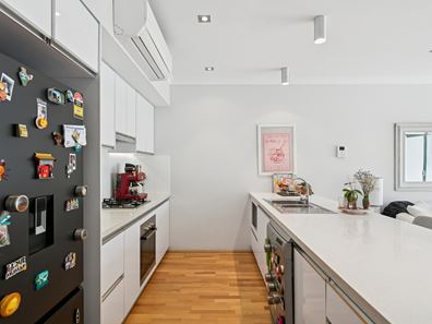 7/7 College Corner, O'Connor WA 6163