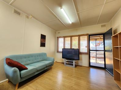 13 Skipworth Street, Carnarvon WA 6701