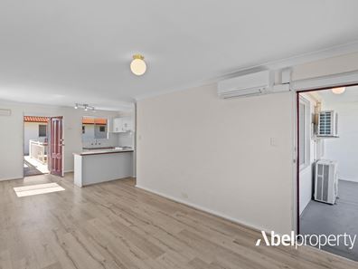 24i/125 Herdsman Parade, Wembley WA 6014