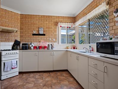 8 Herman Way, Mount Tarcoola WA 6530