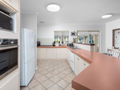 12 Acacia Street, Bunbury WA 6230