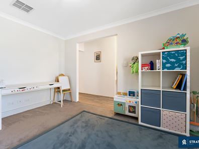 10 Elba Place, Thornlie WA 6108
