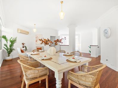 5 Castaway Cove, Halls Head WA 6210