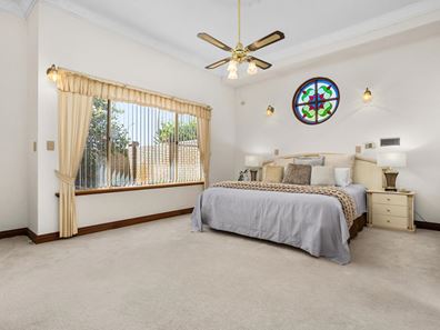 9 Edmiston Way, Winthrop WA 6150