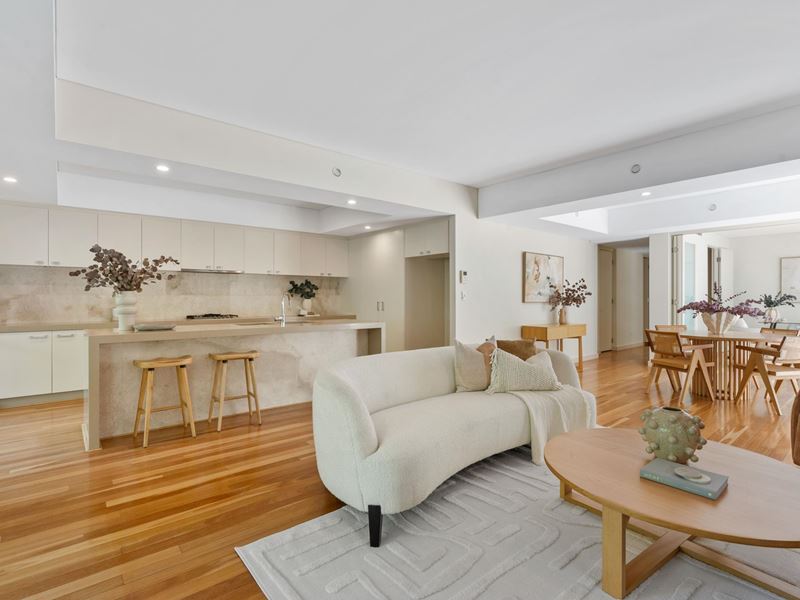2/5 Bindaring Parade, Claremont WA 6010