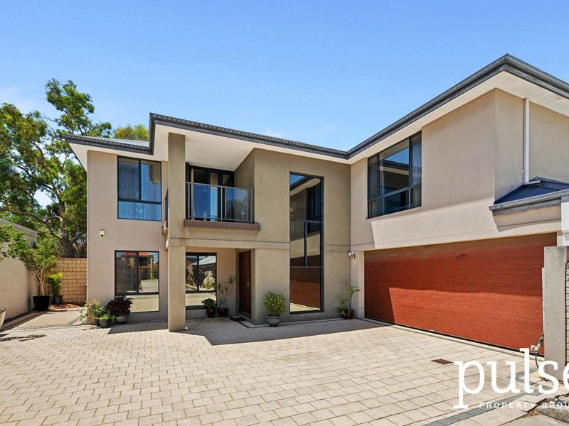 8D Lowry Street, Shelley WA 6148