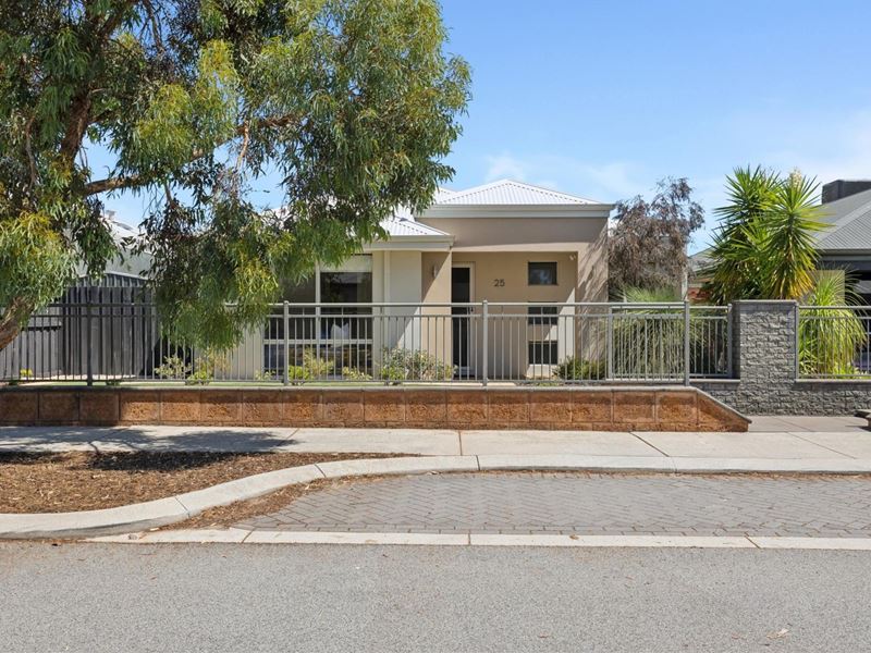 25 Interlaken Loop, Ellenbrook WA 6069