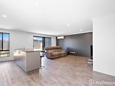 5 Mosley Street, Hilbert WA 6112