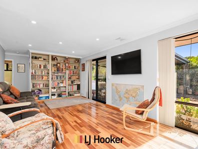 34 Apple Blossom Drive, Mirrabooka WA 6061