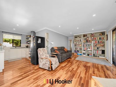 34 Apple Blossom Drive, Mirrabooka WA 6061