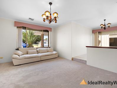 8 Stuart Place, Rockingham WA 6168