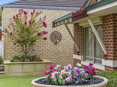 25 Tenement Loop, Hocking WA 6065